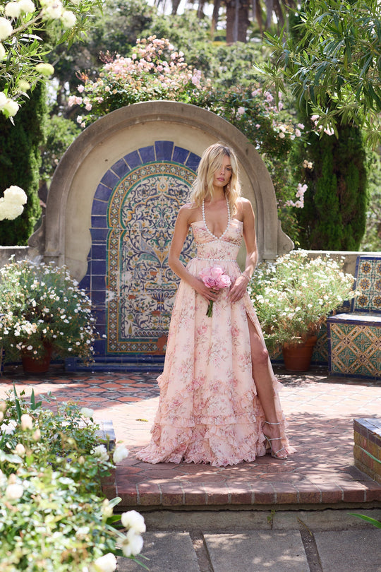 Serena | Dress in peach fabric