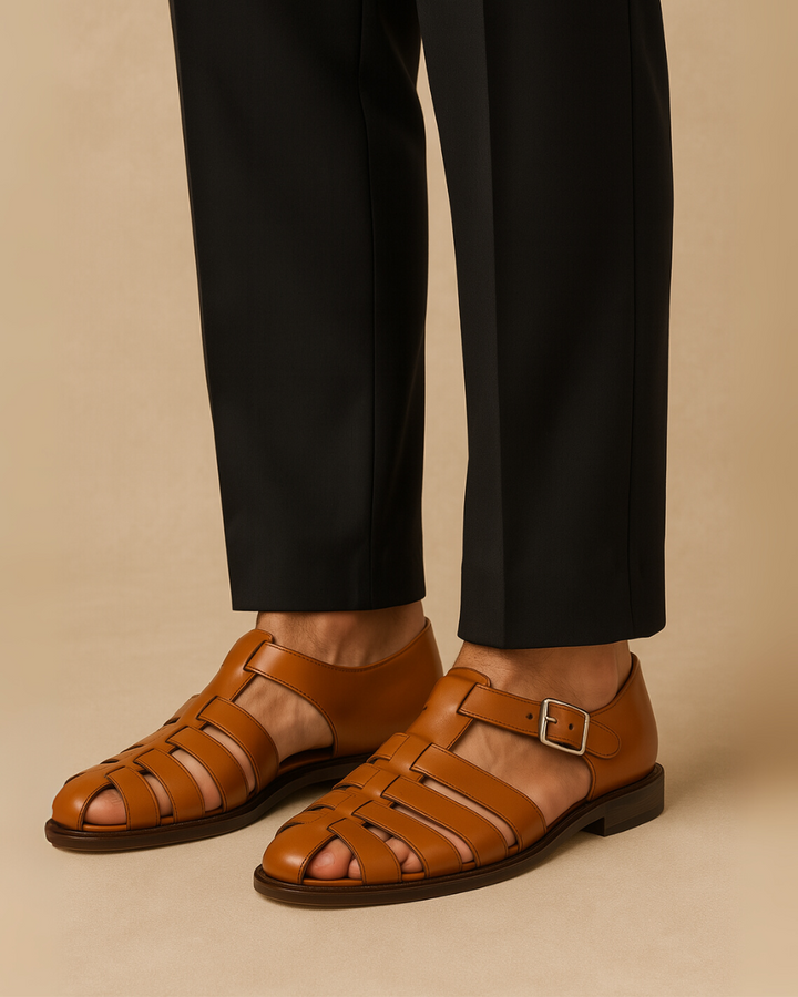 Grazio - Closed-toe sandal with strap