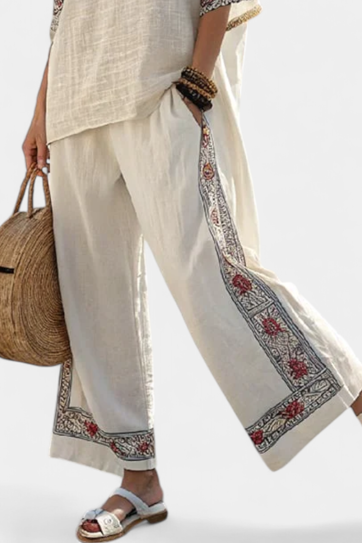 Daisy Mediterranean bamboo linen outfit with elegant red and green stripes